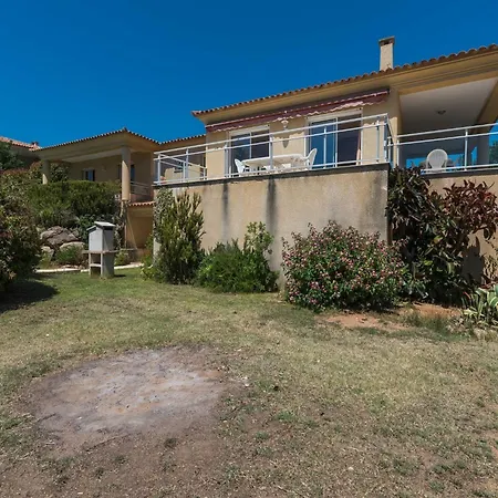 Spacious With Pool *