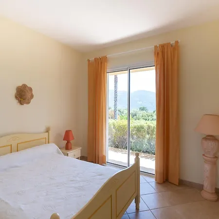 Spacious With Pool Villa Sant' Andrea-d'Orcino