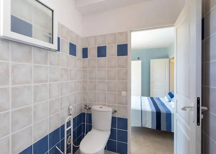 Spacious With Pool Villa