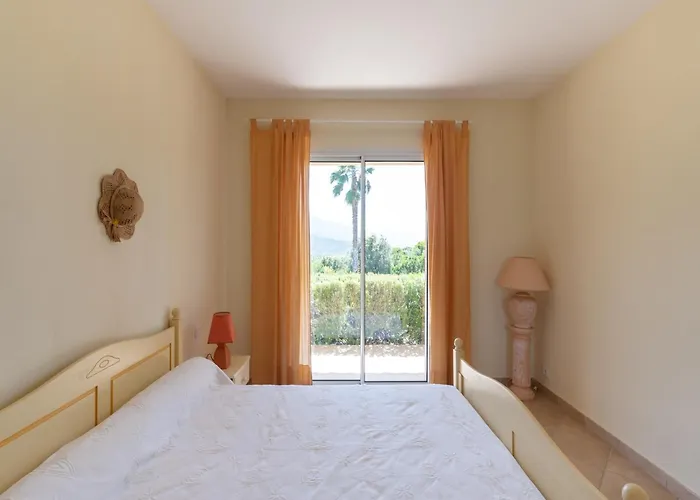 Spacious With Pool Villa