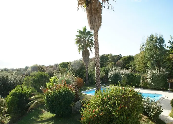 Villa Spacious With Pool *